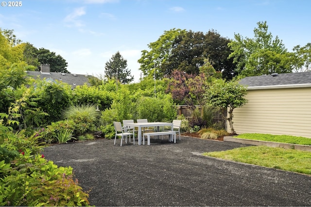 3737 NE 74th Ave, Portland, OR 97213 - view of yard featuring a patio area and outdoor dining space