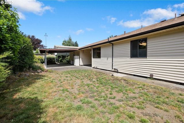 107 NW 10th Ave, Canby, OR 97013 - rear view of property with a lawn