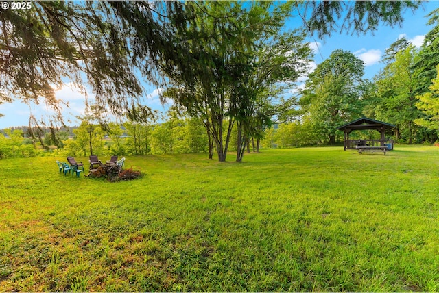 4311 NW 419th St, Woodland, WA 98674 - view of grassy yard with a gazebo