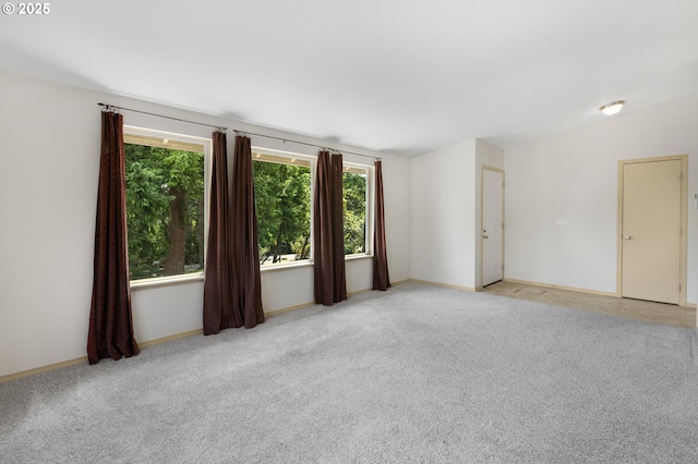 5580 Franklin Blvd, Eugene, OR 97403 - empty room with carpet