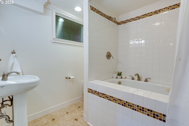 2645 SW Upper Drive Pl, Portland, OR 97201 - bathroom with tile patterned floors, tiled shower / bath, baseboards, and a sink