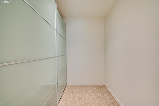 607 W 35th St, Vancouver, WA 98660 - walk in closet featuring light colored carpet