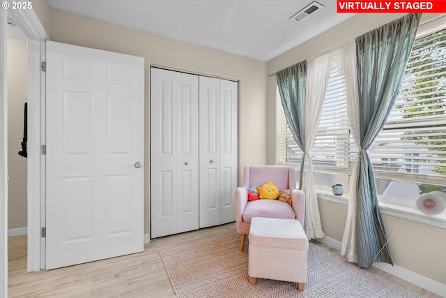 15707 NE Beech St, Portland, OR 97230 - sitting room with light wood finished floors