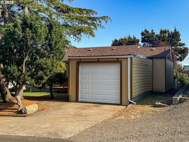 111 Cypress Ave, Garibaldi, OR 97118 - detached garage featuring concrete driveway