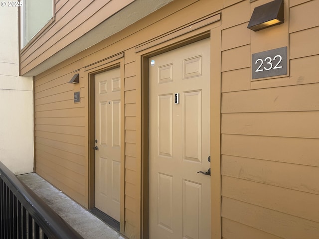 view of property entrance
