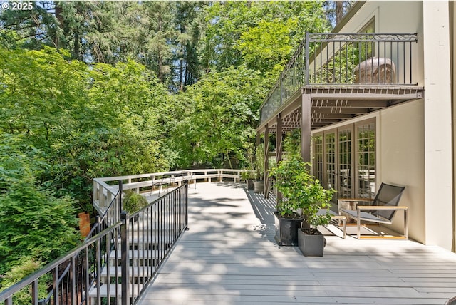 2917 Westview Cir, Lake Oswego, OR 97034 - wooden deck featuring stairs