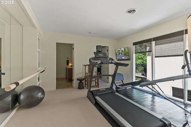 2917 Westview Cir, Lake Oswego, OR 97034 - workout room featuring carpet flooring and baseboards