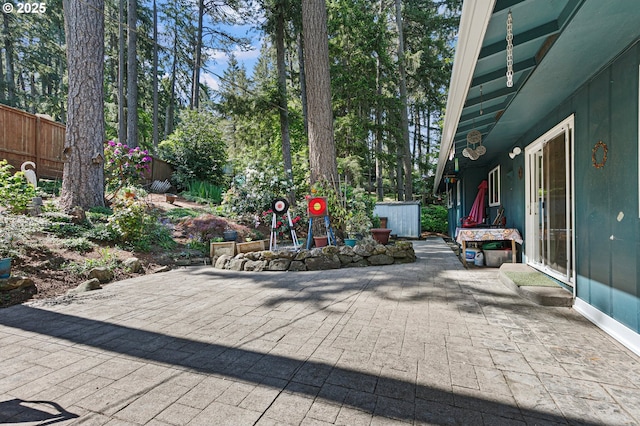 536 Kingswood Ave, Eugene, OR 97405 - view of patio featuring fence