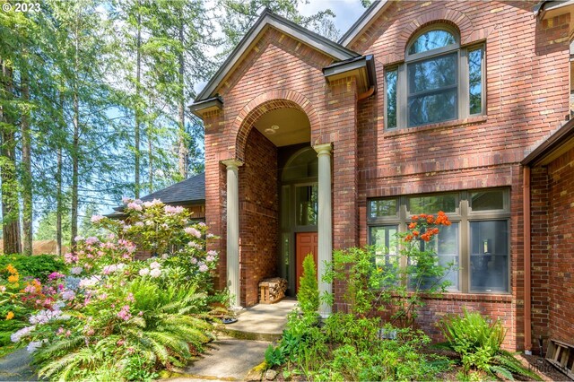 46769 Goodpasture Rd, Vida, OR 97488 - entrance to property with brick siding