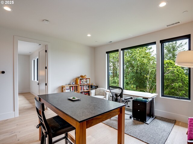 522 NE Province Dr, Camas, WA 98607 - dining room featuring light wood-style floors, baseboards, recessed lighting, and an office area