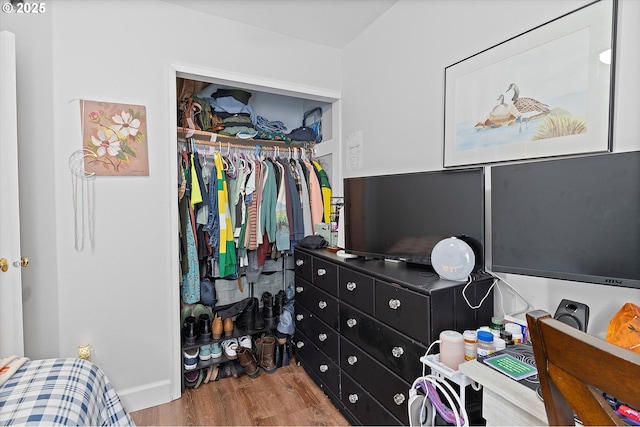 14644 SE Sterling Ct, Clackamas, OR 97015 - bedroom with wood finished floors and a closet