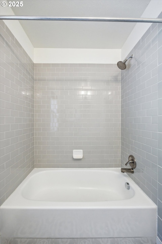 5515 SE 62nd Ave, Portland, OR 97206 - bathroom featuring shower / bathtub combination
