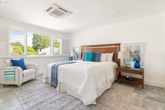 1368 Boca Ratan Dr, Lake Oswego, OR 97034 - bedroom featuring baseboards