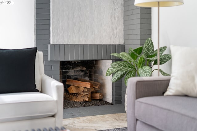 1368 Boca Ratan Dr, Lake Oswego, OR 97034 - sitting room featuring a fireplace