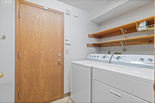 14100 SE 20th St, Vancouver, WA 98683 - laundry room with washing machine and clothes dryer