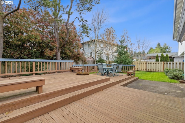 14100 SE 20th St, Vancouver, WA 98683 - deck with outdoor dining area