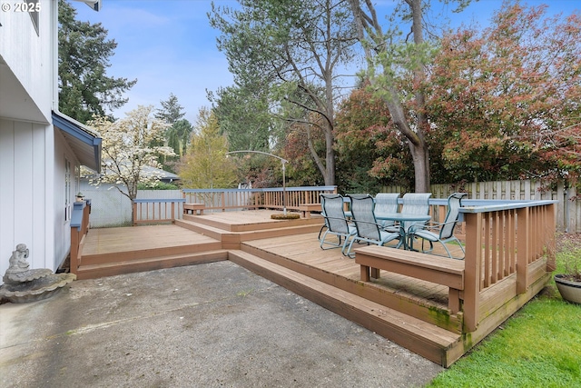 14100 SE 20th St, Vancouver, WA 98683 - deck featuring outdoor dining area