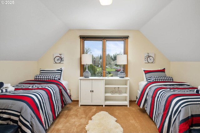 863 Fairway View Dr, Eugene, OR 97401 - carpeted bedroom featuring lofted ceiling