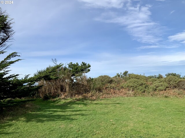 Surfside Dr, Gold Beach, OR 97444