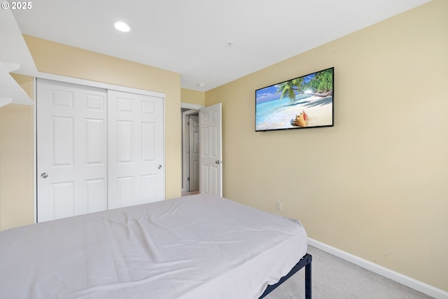 15111 Oyer Dr, Oregon City, OR 97045 - bedroom featuring carpet floors, baseboards, a closet, and recessed lighting