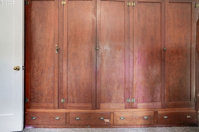 318 Koons St, Silverton, OR 97381 - view of closet
