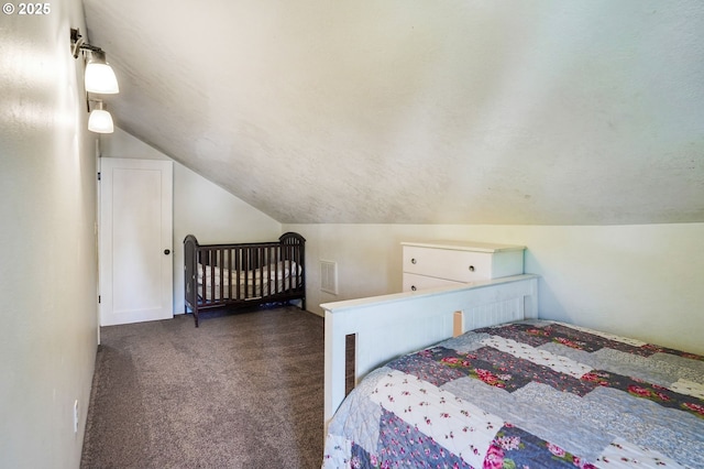 318 Koons St, Silverton, OR 97381 - carpeted bedroom with vaulted ceiling