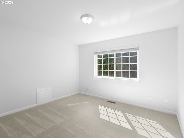 8920 SW 9th Dr, Portland, OR 97219 - carpeted empty room featuring baseboards