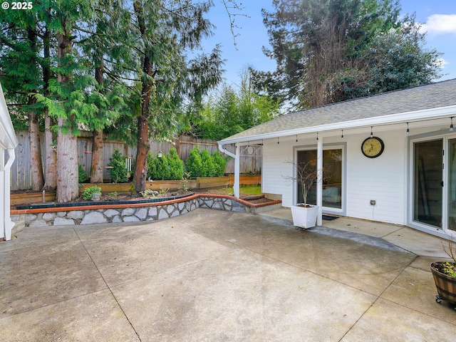 8920 SW 9th Dr, Portland, OR 97219 - view of patio with a fenced backyard