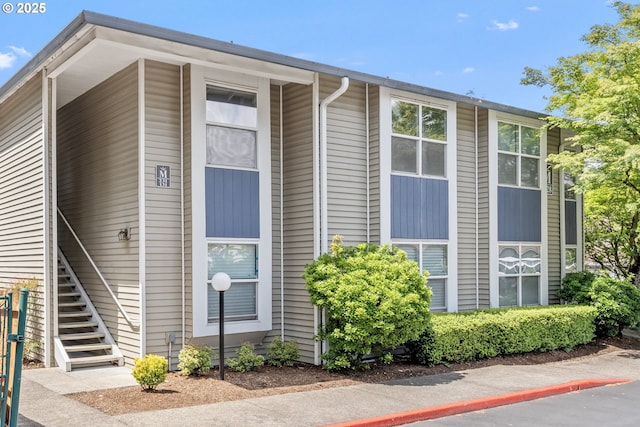 4728 W Powell Blvd Unit 231, Gresham, OR 97030 - view of building exterior with stairs