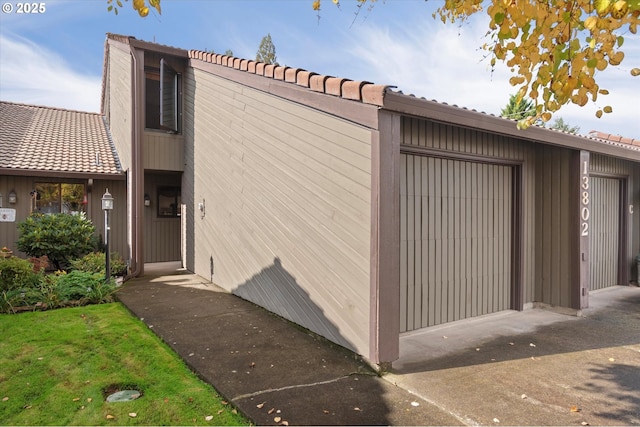 13802 NW 10th Ct, Vancouver, WA 98685 - view of property exterior featuring a tiled roof