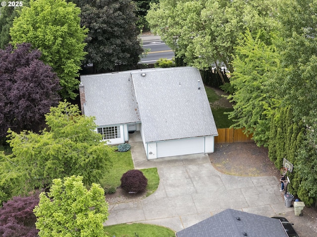 aerial view of property and surrounding area