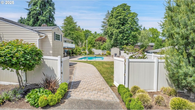11675 SW Lynn St, Portland, OR 97223 - fenced backyard with a patio