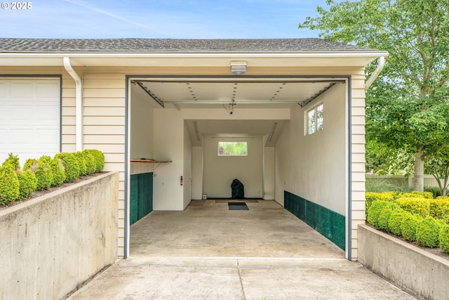 11675 SW Lynn St, Portland, OR 97223 - view of garage