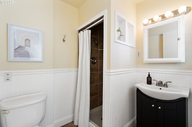 4770 SW Beech Dr, Beaverton, OR 97005 - bathroom featuring wainscoting, vanity, and toilet