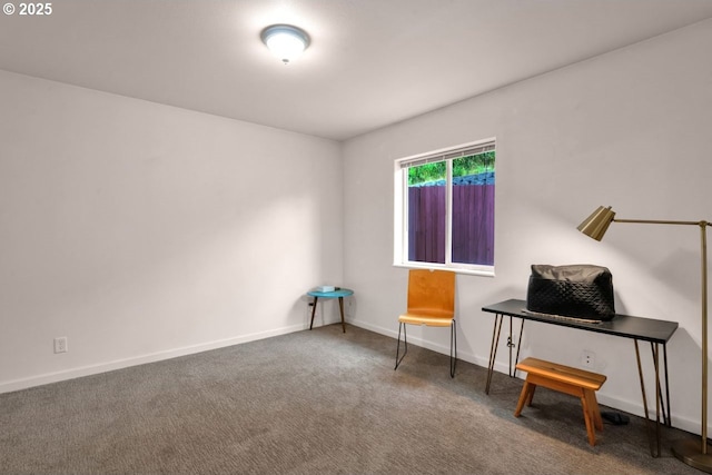 3275 Redwood Loop, Florence, OR 97439 - living area featuring carpet and baseboards