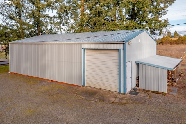 view of detached garage