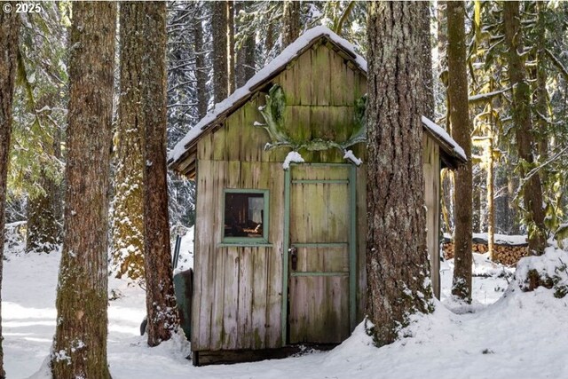 78596 E Rd 32, Government Camp, OR 97028 - snow covered structure with an outbuilding