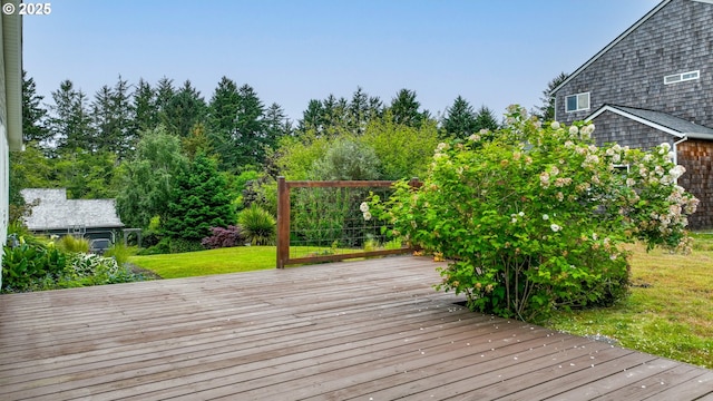 657 Summit Ave, Gearhart, OR 97138 - wooden deck with a yard