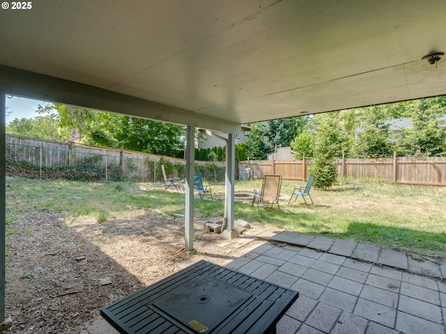 4312 NE 40th St, Vancouver, WA 98661 - fenced backyard with a patio area