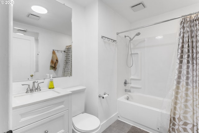 2125 NE 48th Ave, Portland, OR 97213 - full bath with toilet, vanity, shower / tub combo with curtain, and tile patterned flooring