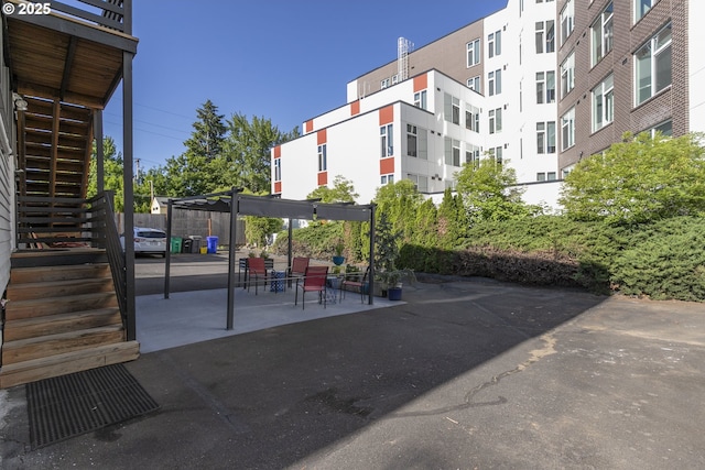 2125 NE 48th Ave, Portland, OR 97213 - view of patio featuring stairs
