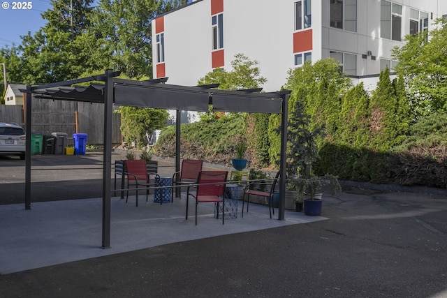 2125 NE 48th Ave, Portland, OR 97213 - view of patio / terrace