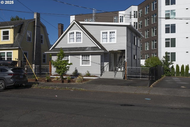2125 NE 48th Ave, Portland, OR 97213 - view of front of house featuring a chimney