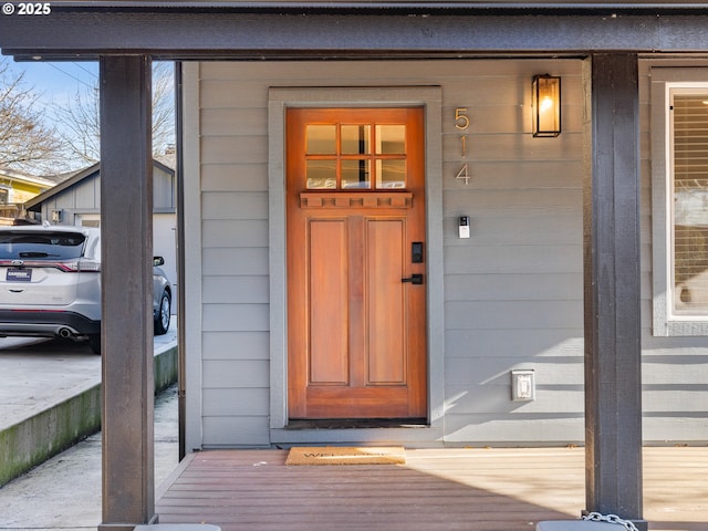 view of property entrance