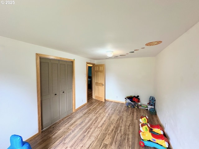 38434 Mckenzie Hwy, Springfield, OR 97478 - playroom with wood finished floors and baseboards