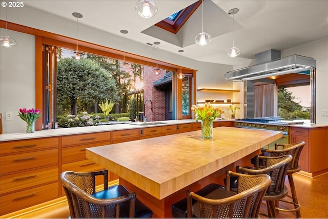 321 NW Hilltop Dr, Portland, OR 97210 - dining room with a skylight