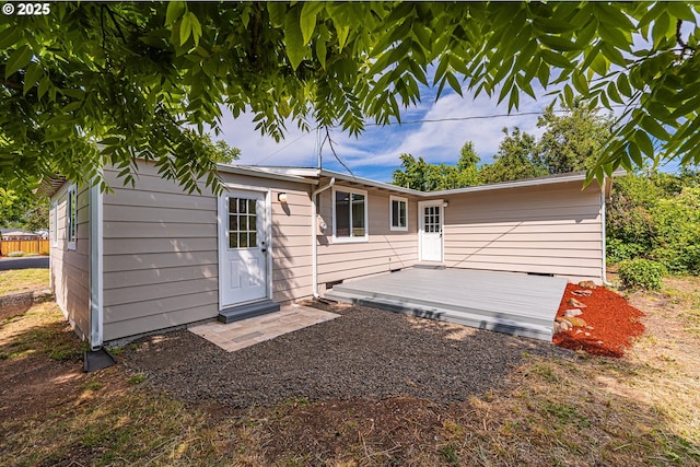 823 20th St, Springfield, OR 97477 - back of house with a wooden deck
