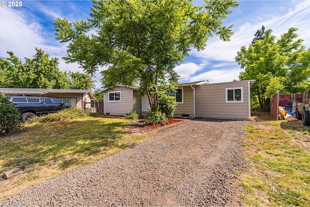 823 20th St, Springfield, OR 97477 - single story home with driveway