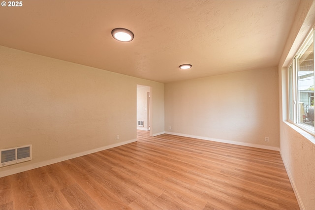 823 20th St, Springfield, OR 97477 - spare room featuring light wood finished floors