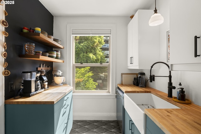 1529 SE Hawthorne Blvd Unit 204, Portland, OR 97214 - interior space with a sink
